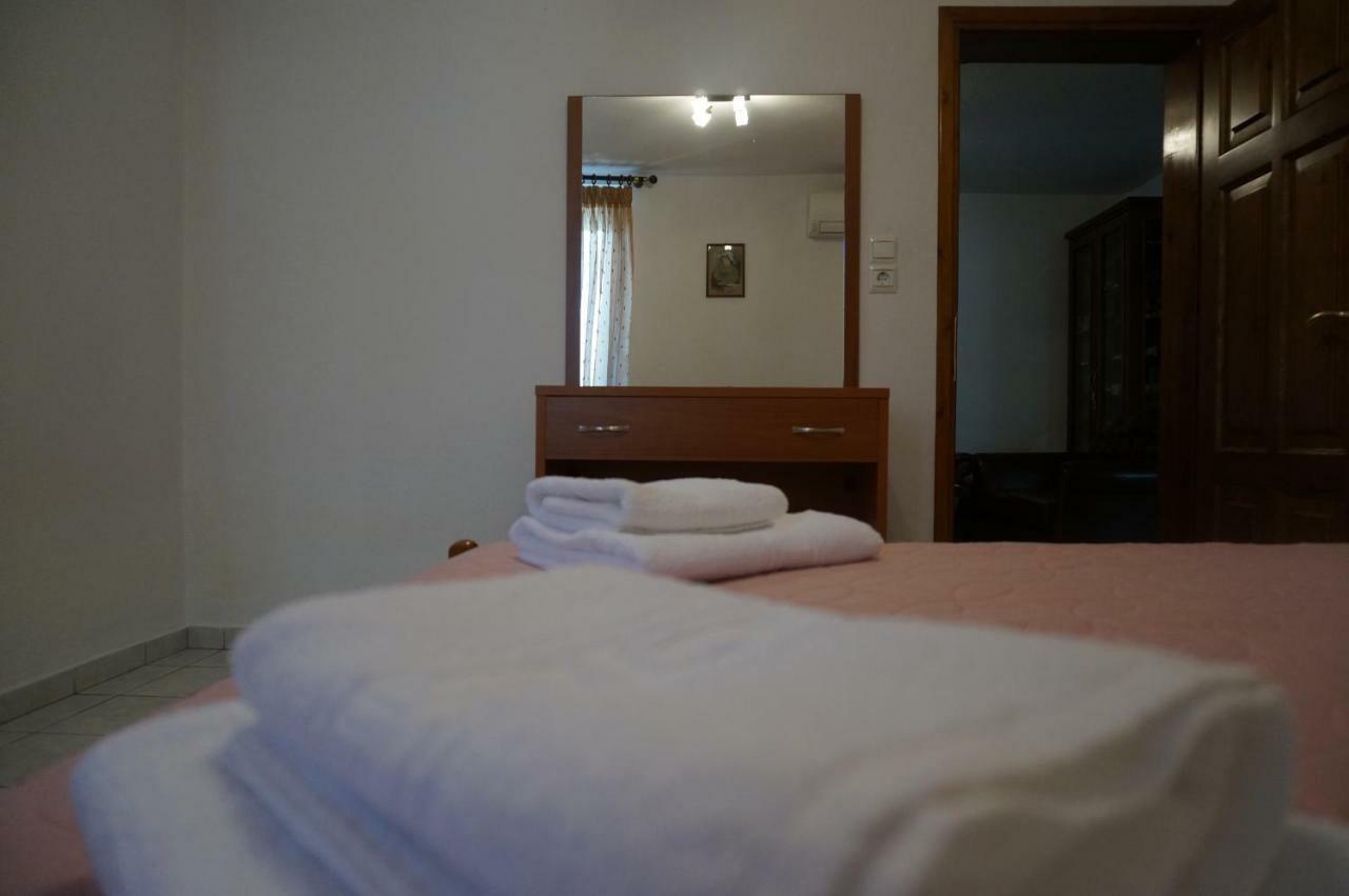 Magnolia Apartment อาโยส นิโกลาออส ภายนอก รูปภาพ